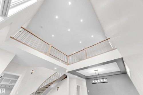 824 34 Avenue, Edmonton, AB - Indoor Photo Showing Other Room