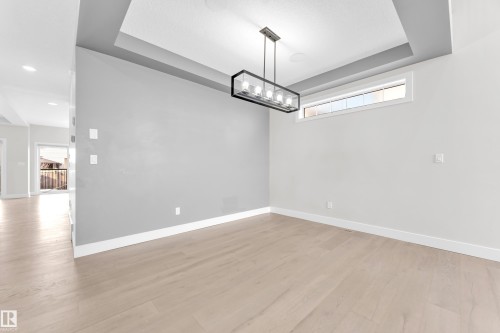 824 34 Avenue, Edmonton, AB - Indoor Photo Showing Other Room
