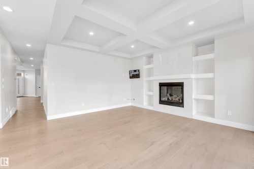 824 34 Avenue, Edmonton, AB - Indoor With Fireplace
