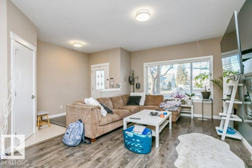 12219 101 Street, Edmonton, AB - Indoor