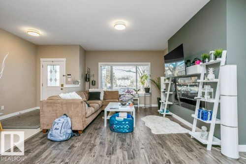 12219 101 Street, Edmonton, AB - Indoor Photo Showing Living Room