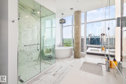 1403 14105 West Block Drive, Edmonton, AB - Indoor Photo Showing Bathroom