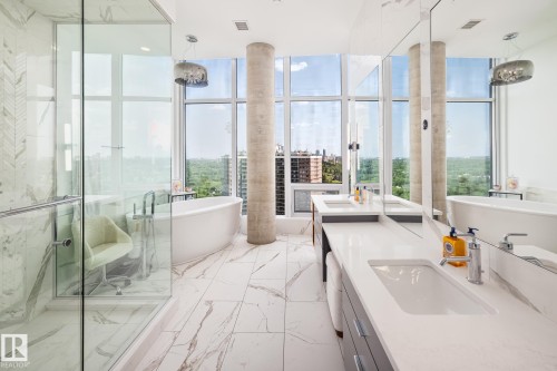 1403 14105 West Block Drive, Edmonton, AB - Indoor Photo Showing Bathroom