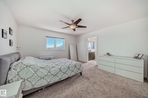 6035 Rosenthal Way, Edmonton, AB - Indoor Photo Showing Bedroom