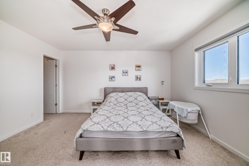 6035 Rosenthal Way, Edmonton, AB - Indoor Photo Showing Bedroom