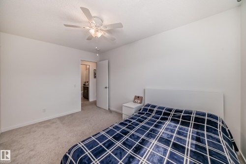 6035 Rosenthal Way, Edmonton, AB - Indoor Photo Showing Bedroom
