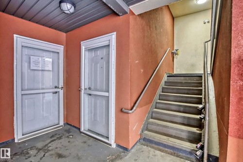 115 10118 106 Avenue, Edmonton, AB - Indoor Photo Showing Other Room