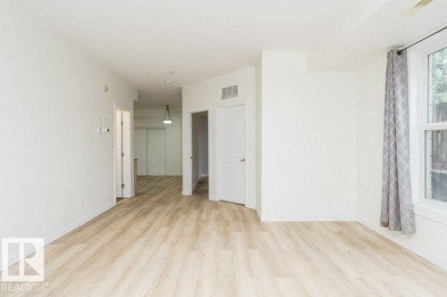 106 8619 111 Street, Edmonton, AB - Indoor Photo Showing Other Room