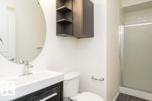 106 8619 111 Street, Edmonton, AB - Indoor Photo Showing Bathroom