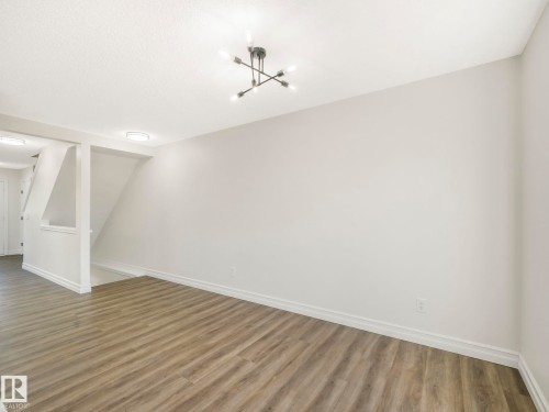 74 14621 121 Street, Edmonton, AB - Indoor Photo Showing Other Room
