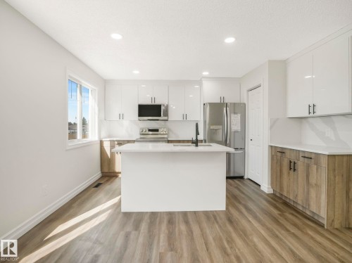 74 14621 121 Street, Edmonton, AB - Indoor Photo Showing Kitchen With Stainless Steel Kitchen With Upgraded Kitchen