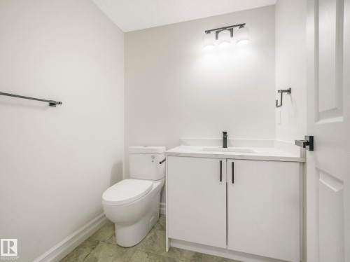 74 14621 121 Street, Edmonton, AB - Indoor Photo Showing Bathroom