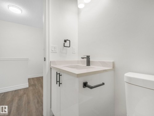 74 14621 121 Street, Edmonton, AB - Indoor Photo Showing Bathroom