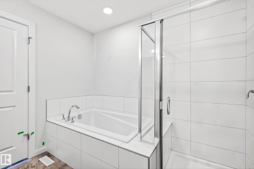 724 Southfork Drive, Leduc, AB - Indoor Photo Showing Bathroom