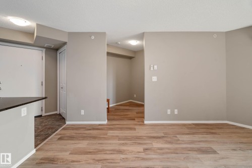 416 5370 Chappelle Road, Edmonton, AB - Indoor Photo Showing Other Room