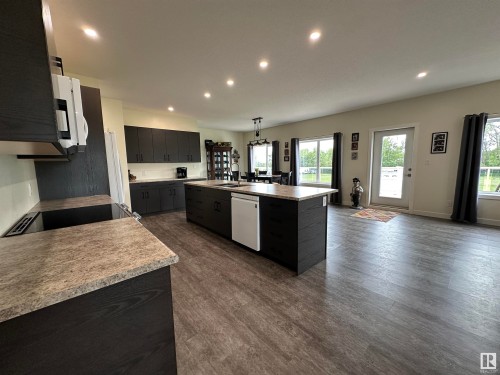 54322 Rge Rd 253, St. Albert, AB - Indoor