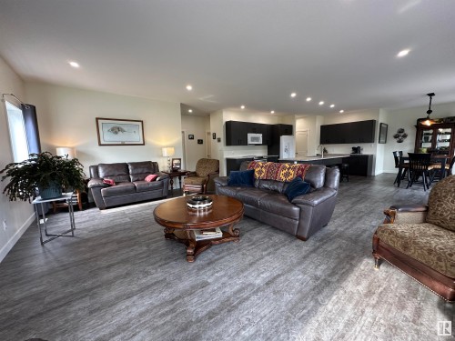 54322 Rge Rd 253, St. Albert, AB - Indoor Photo Showing Living Room
