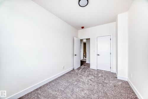 11442 125 Street, Edmonton, AB - Indoor Photo Showing Other Room