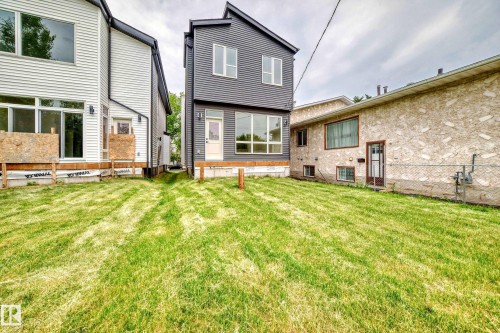 11442 125 Street, Edmonton, AB - Outdoor