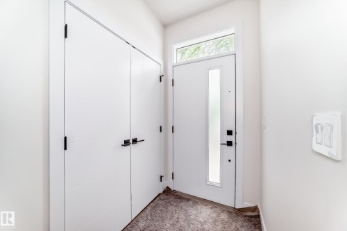 11442 125 Street, Edmonton, AB - Indoor Photo Showing Other Room