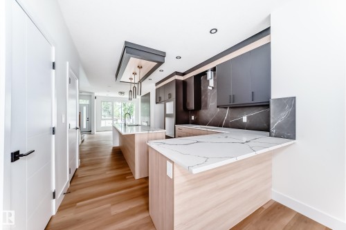 11442 125 Street, Edmonton, AB - Indoor Photo Showing Other Room