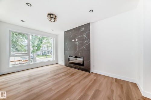 11442 125 Street, Edmonton, AB - Indoor Photo Showing Other Room
