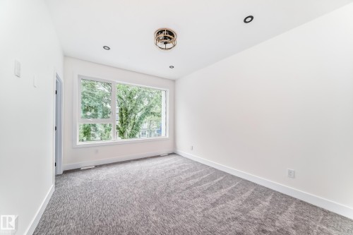 11442 125 Street, Edmonton, AB - Indoor Photo Showing Other Room