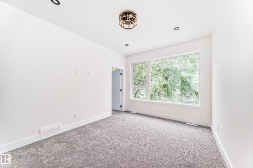 11442 125 Street, Edmonton, AB - Indoor Photo Showing Other Room