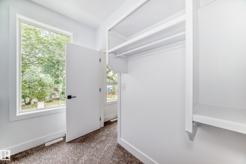 11442 125 Street, Edmonton, AB - Indoor Photo Showing Other Room