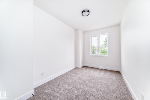 11442 125 Street, Edmonton, AB - Indoor Photo Showing Other Room