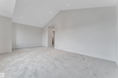 2029 13A Avenue, Edmonton, AB - Indoor Photo Showing Other Room
