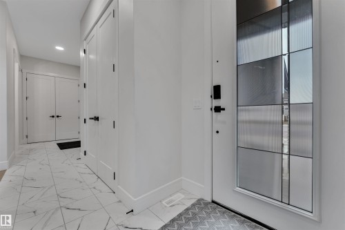 2029 13A Avenue, Edmonton, AB - Indoor Photo Showing Other Room