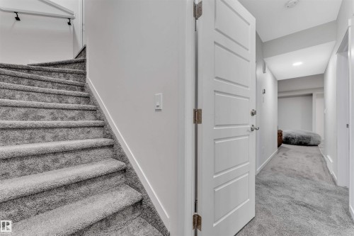 2029 13A Avenue, Edmonton, AB - Indoor Photo Showing Other Room