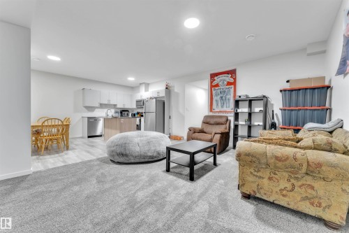 2029 13A Avenue, Edmonton, AB - Indoor