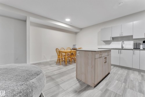 2029 13A Avenue, Edmonton, AB - Indoor Photo Showing Kitchen