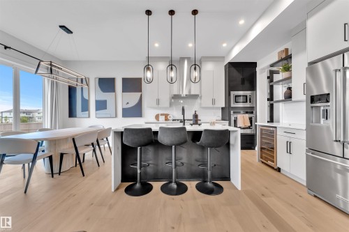 2029 13A Avenue, Edmonton, AB - Indoor Photo Showing Kitchen With Upgraded Kitchen