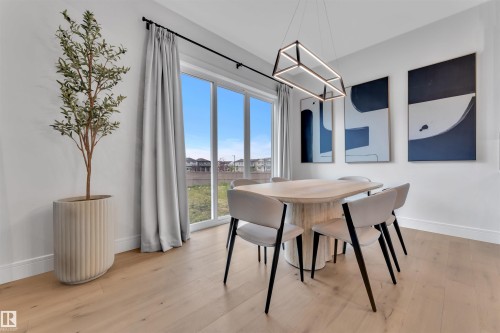 2029 13A Avenue, Edmonton, AB - Indoor Photo Showing Dining Room