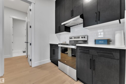 2029 13A Avenue, Edmonton, AB - Indoor Photo Showing Kitchen