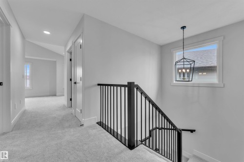 2029 13A Avenue, Edmonton, AB - Indoor Photo Showing Other Room