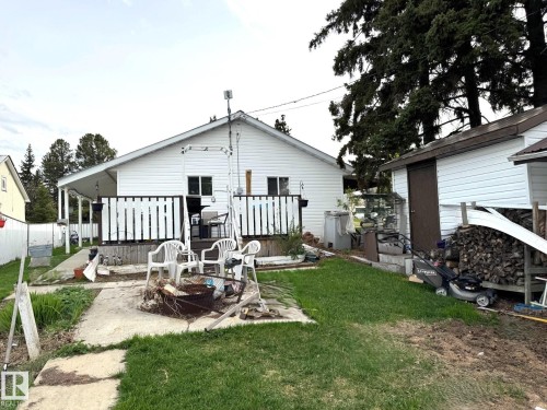 5012 48 Avenue, Evansburg, AB - Outdoor With Deck Patio Veranda