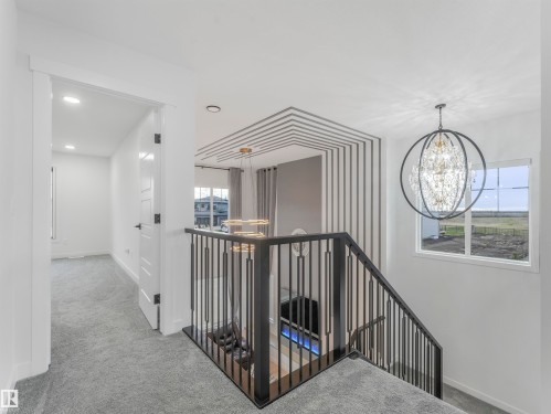 1581 Howes Place, Edmonton, AB - Indoor Photo Showing Other Room