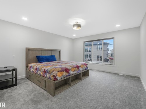 1581 Howes Place, Edmonton, AB - Indoor Photo Showing Bedroom