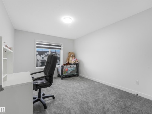 1581 Howes Place, Edmonton, AB - Indoor Photo Showing Office