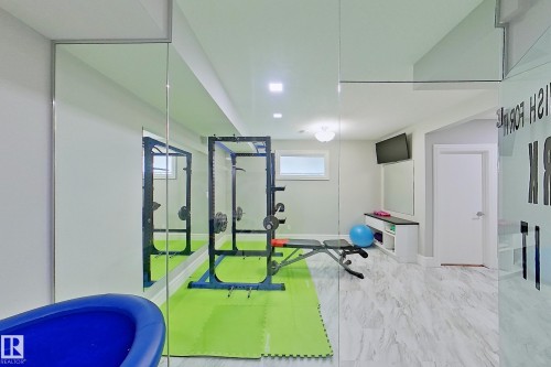 16611 9 St, Edmonton, AB - Indoor