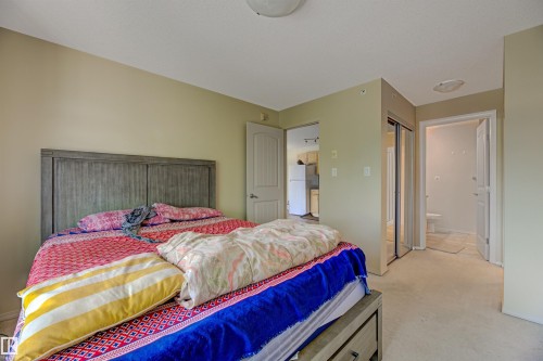 452 2096 Blackmud Creek Drive, Edmonton, AB - Indoor Photo Showing Bedroom