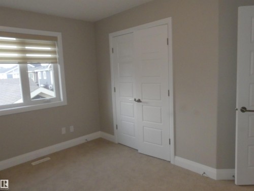 628 Ortona Way Nw, Edmonton, AB - Indoor Photo Showing Other Room