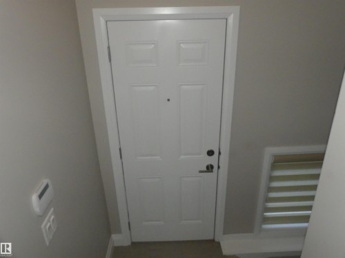 628 Ortona Way Nw, Edmonton, AB - Indoor Photo Showing Other Room