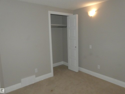 628 Ortona Way Nw, Edmonton, AB - Indoor Photo Showing Other Room