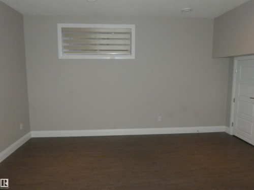 628 Ortona Way Nw, Edmonton, AB - Indoor Photo Showing Other Room