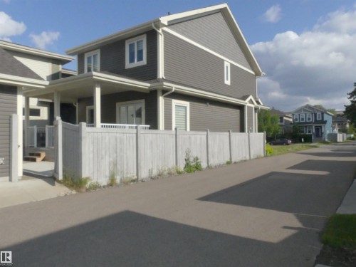 628 Ortona Way Nw, Edmonton, AB - Outdoor